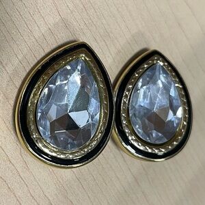 Clip on. Earrings. Black. Gold. Rhinestone. Tear drop.